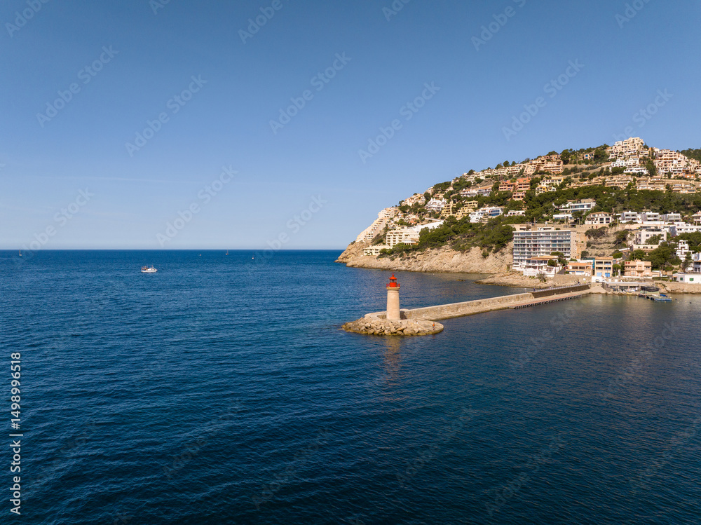 Naklejka premium Faro del Puerto de Andratx en la Islas de Mallorca, Baleares