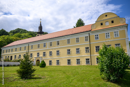 Fotografie The Novo Hopovo Monastery is a Serb Orthodox monastery on the Fruška Gora mountain in northern Serbia, in the province of Vojvodina