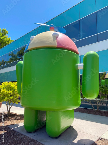 🌍STOCK REPORT: "Il Giudice Mehta Favorisce Google: Ruling Semplificato e Opportunità per Apple nel Settore della Ricerca"