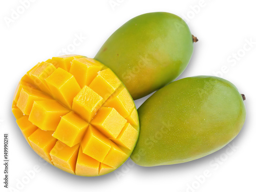 Fresh mangoes on a transparent background, showcasing vibrant yellow flesh next to whole green fruits, ideal for healthy snacking