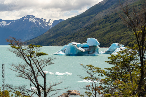 Papier peint Iceberg Glacier Perito Moreno  Argentina