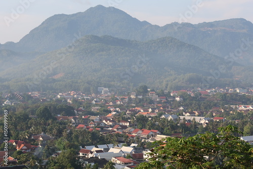 Obraz na płótnie View of Luang Prabang city in the morning w salonie