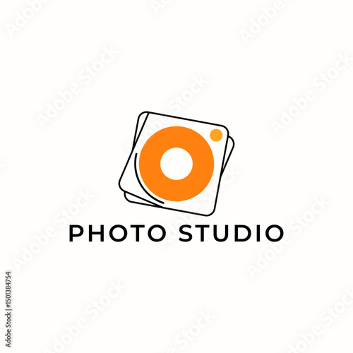ILLUSTRATION PHOTOGRAPHY ABSTRACT CAMERA LENS SIMPLE LOGO ICON BLACK ORANGE COLOR TEMPLATE DESIGN ELEMENT VECTOR. GOOD FOR PHOTO STUDIO, APPS