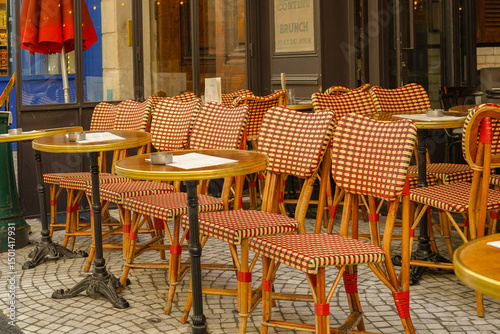 Fototapeta Naklejka Na Ścianę i Meble -  parisian cafe and bistro terrace, Montorgueil district