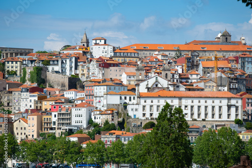 Fototapeta Naklejka Na Ścianę i Meble -  Cityscape of city of Porto, Portugal on a bright sunny day. 