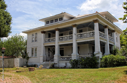 Historic Antebellum Mansion Located Near Granger Texas
