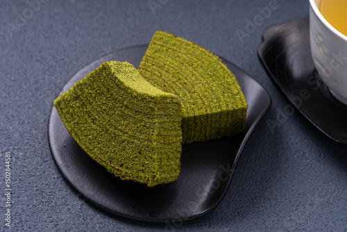 抹茶バウムクーヘン
