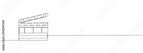  Single continuous line drawing of a movie clapper.   Retro style movie board concept in simple linear style. Vector outline editable illustration.