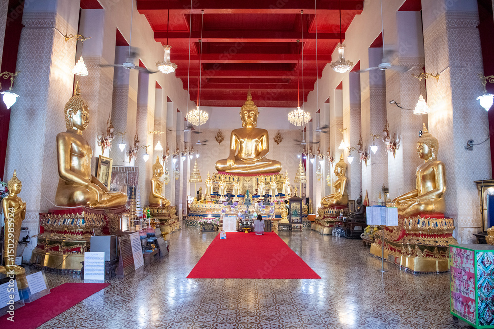 Naklejka premium THAILAND BANGKOK WAT MAHATHAT