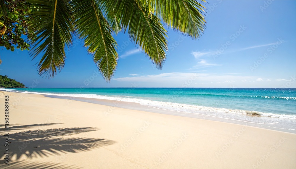 Obraz premium Beautiful beach background. Natural landscape with empty tropical beach. 