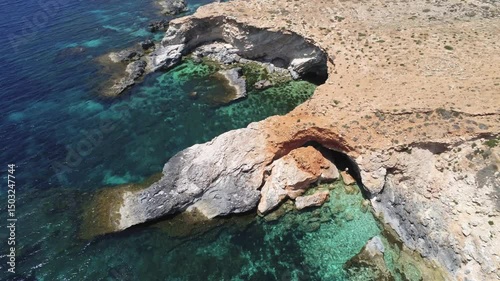 Malta, drone 4k, falaise, sauvage