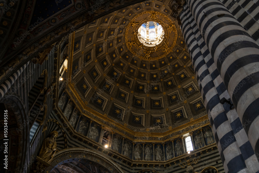 Obraz premium The dome of the Siena Cathedral (Duomo di Siena), Italy.