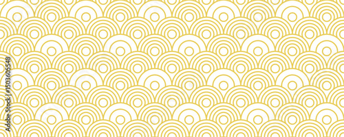 Japanese wavy arcs seamless pattern background, Elegant gold wavy lines.