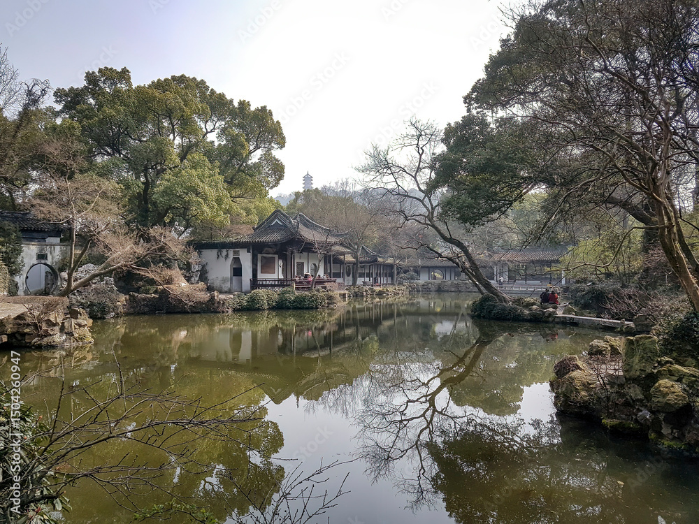 Fototapeta premium Suzhou's historical attractions, the four major gardens each have their own characteristics representatives of Jiangnan classical gardens. There is also the Beijing-Hangzhou Grand Canal and Taihu Lake