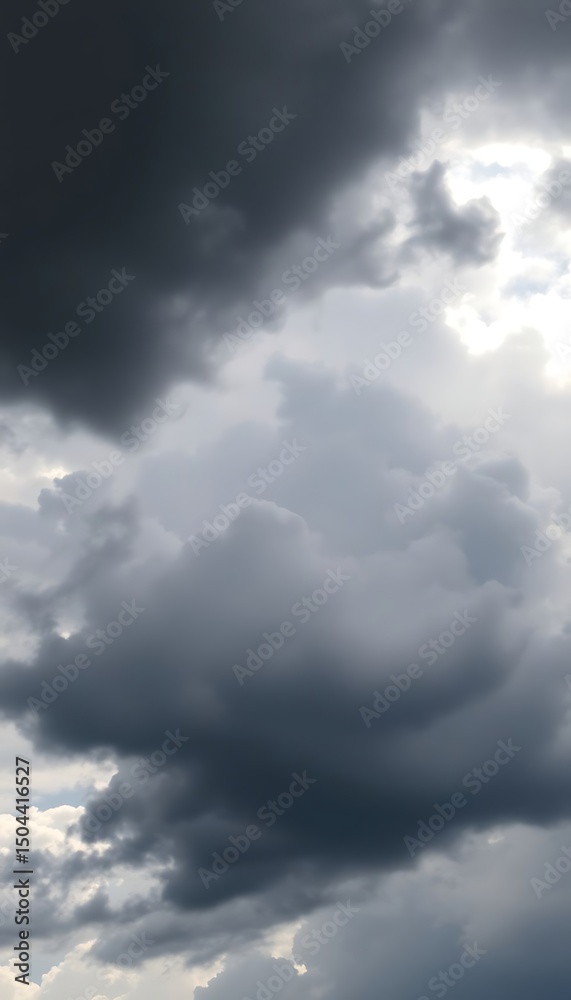 Obraz premium plane flying through a cloudy sky on a cloudy day