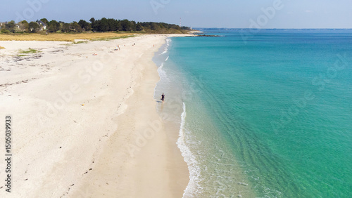 Vue aérienne de la Plage de Kermyl, Beg-Meil à Fouesnant	
