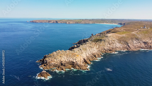 Vue aérienne de la Pointe du Raz, Finistère, Bretagne	
