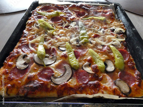 selbstgebackene Pizza