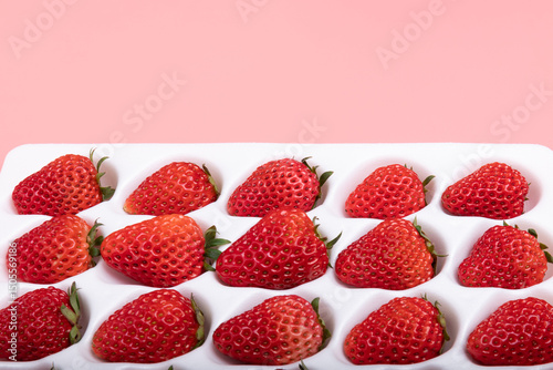 Fototapeta Naklejka Na Ścianę i Meble -  Fresh strawberry fruits