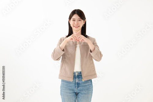 NGサインをする女性