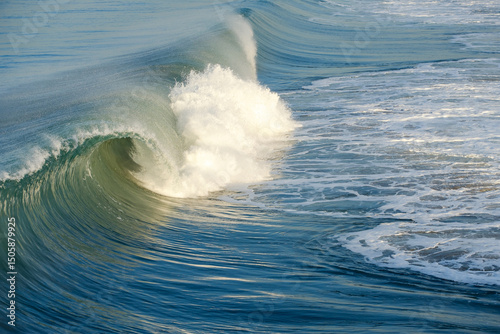 Fototapeta Naklejka Na Ścianę i Meble -  wave breaking on the beach