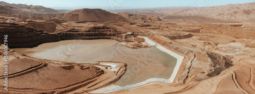 Foto Active Tailings Dams in the Atacama Desert – Modern Mining Waste Management in C