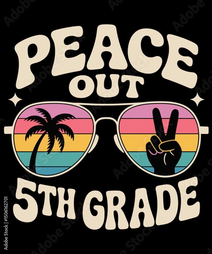 Vintage Peace Out 5th Fifth Grade Graduation Last Day of School