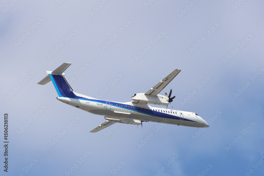 Obraz premium 空と都市のリズム