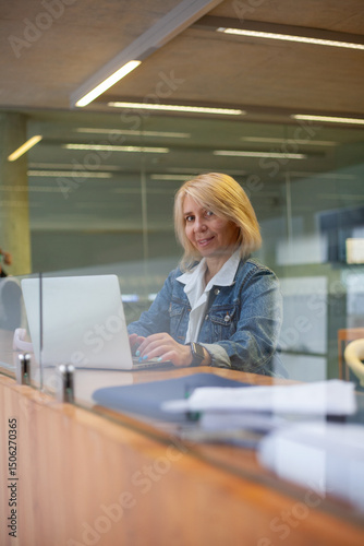 middle aged business Women in Focus