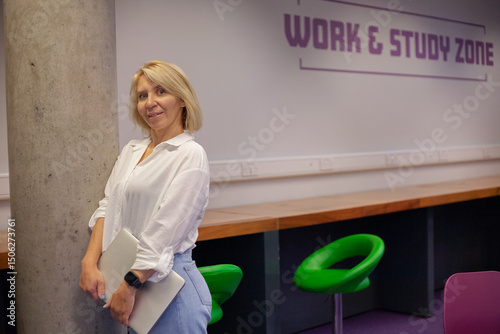 middle aged business Women in Focus