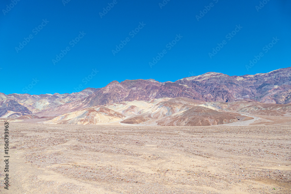 Fototapeta premium Desert landscape of death valley national park, California USA