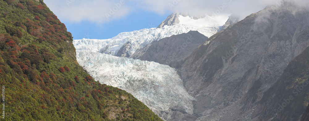 Fototapeta premium View at Franz Josef glacier in New Zealand