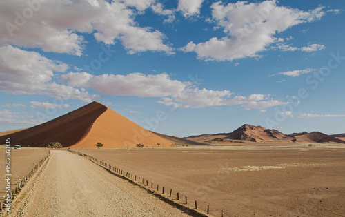 Fototapeta Naklejka Na Ścianę i Meble -  road in the desert