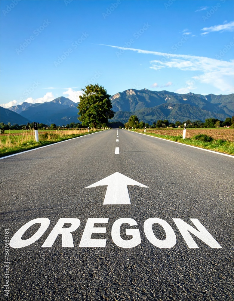 Naklejka premium Open highway leading to oregon with stunning mountain views