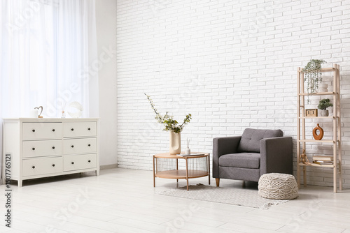 Modern minimalist living ro...