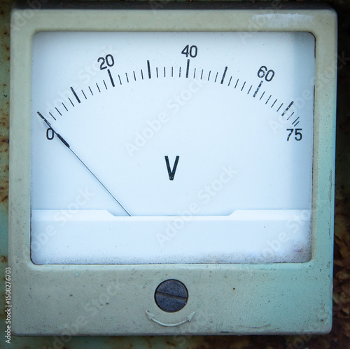 Vintage Analog Voltmeter: Close-up of Electrical Meter