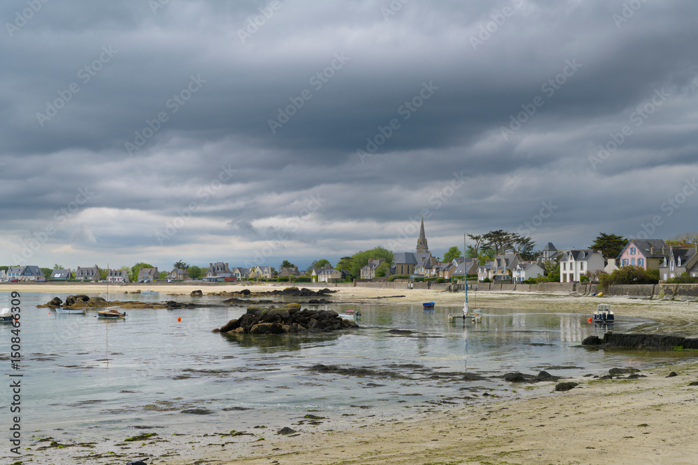 Naklejka premium Ciel d'orage à Brignogan en Bretagne