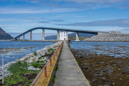 Wallpaper Mural Lepsøyrevet, Haram, More and Romsdal, Norway Torontodigital.ca