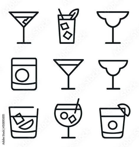 Cocktail Icon Grid. Outline icon set of cocktails: martini glass, mojito, margarita, old fashioned, cosmopolitan, daiquiri,