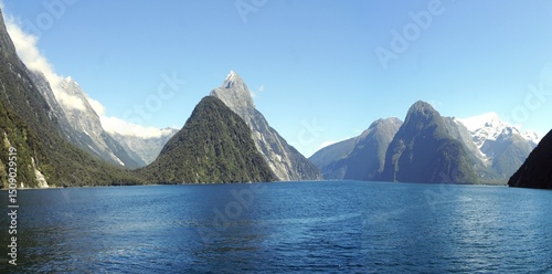 Milford Sound, Fiordland National Park, South Island, New Zealand