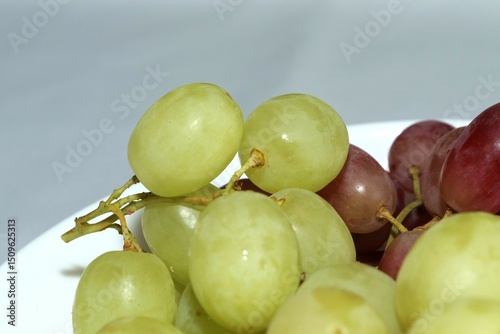 二種のブドウ盛り合わせ