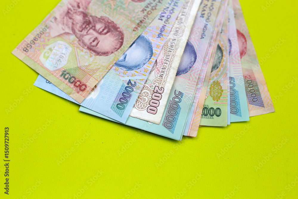 Obraz premium Vietnamese dong banknotes. Money concept