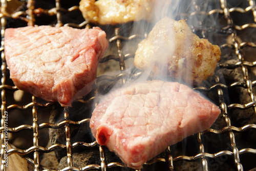 炭火焼やきにく