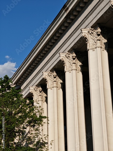 columns of the pantheon
