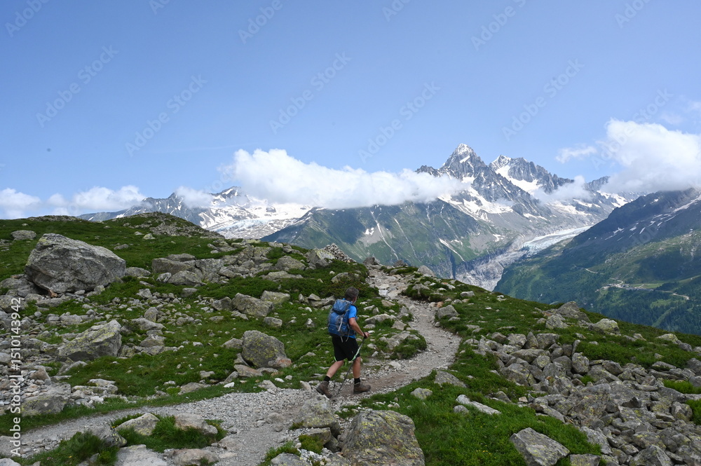 Fototapeta premium Wanderer bei La flegere bei Chamonix