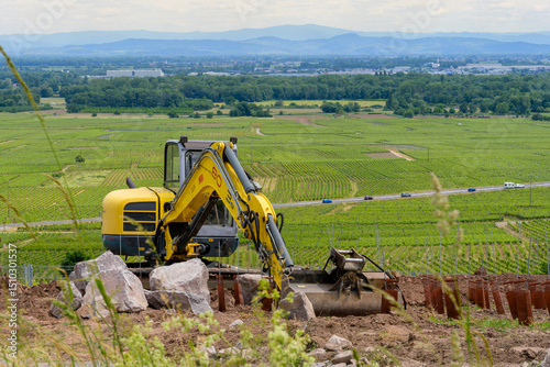 Gros travaux d'aménagement sur les coteaux du vignoble alsacien, CEA, Alsace, Grand Est, France