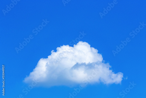 青空にぽっかり雲