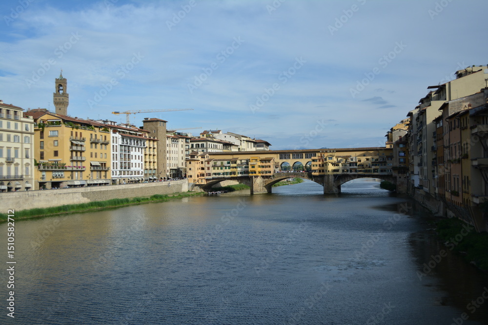 Obraz premium ponte vecchio, florence, italy. Ancient architecture