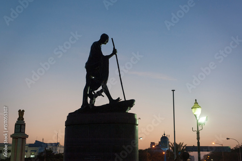 Mahatma Gandhi statue erected on the promenade along Marina Beach, Chennai (Madras), Coromandel Coast, Tamil Nadu state, South India, Asia