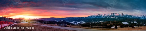 Obraz na płótnie Tatras mounains at sunrise seen from Lapszanka village in Poland w salonie
